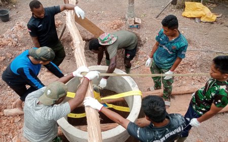 Sumur Galian Mulai Diperkuat, Warga Kampung Wanam Apresiasi Satgas TMMD ke-129