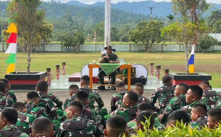 Pengarahan Danyonif kepada Prajurit Kebanggaan Yonif TP 804/DBAY