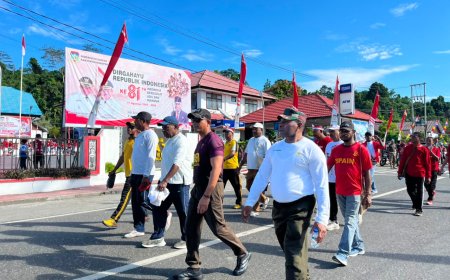 Kirab Merah Putih di Waropen, TNI-Polri dan Masyarakat Bersatu Semarakkan HUT RI ke-81