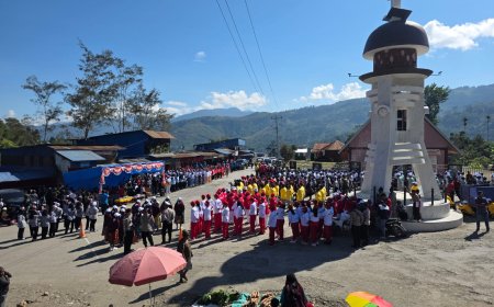 Tolikara Aman dan Damai: Lomba Gerak Jalan Meriahkan Peringatan 81 Tahun Kemerdekaan Republik Indonesia