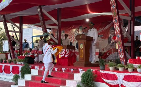 Khidmat Penurunan Sang Merah Putih di Waropen, Yonif TP 860/NSK Tunjukkan Soliditas Bersama Forkopimda