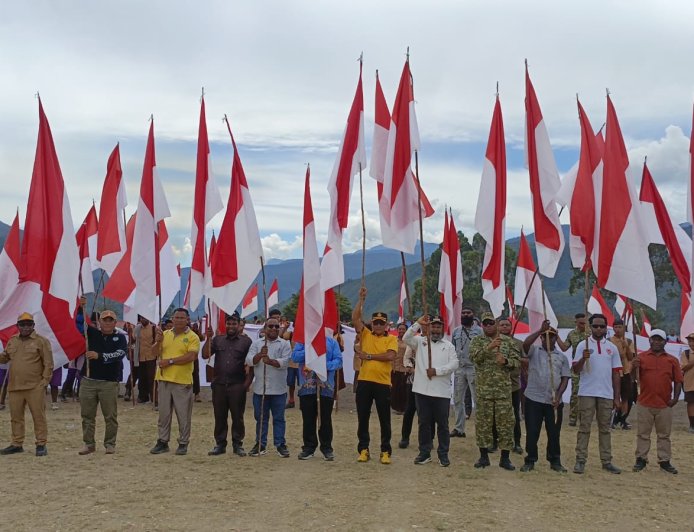 Papua Damai, Kirab Merah Putih di Tolikara Kobarkan Semangat Nasionalisme Jelang HUT ke-81 Kemerdekaan RI