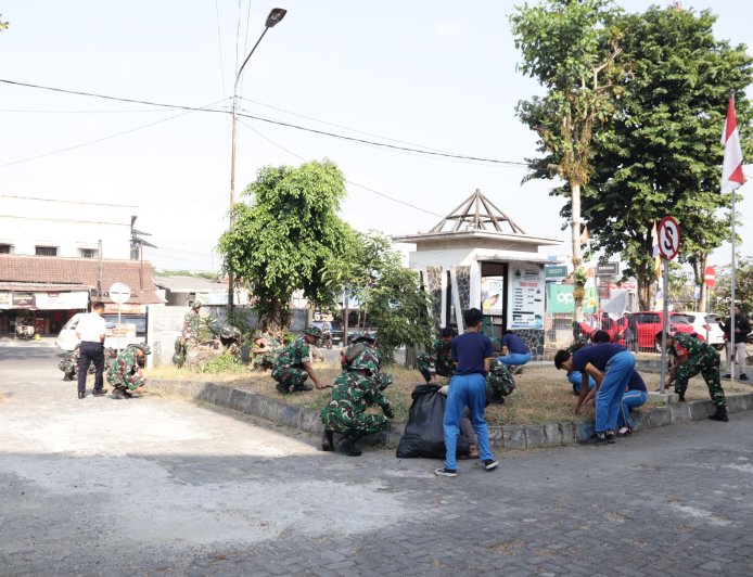 HUT ke-81 TNI dan HUT ke-76 Kodam IV/Diponegoro Gotong Royong Jadi Wujud Pengabdian TNI kepada Rakyat