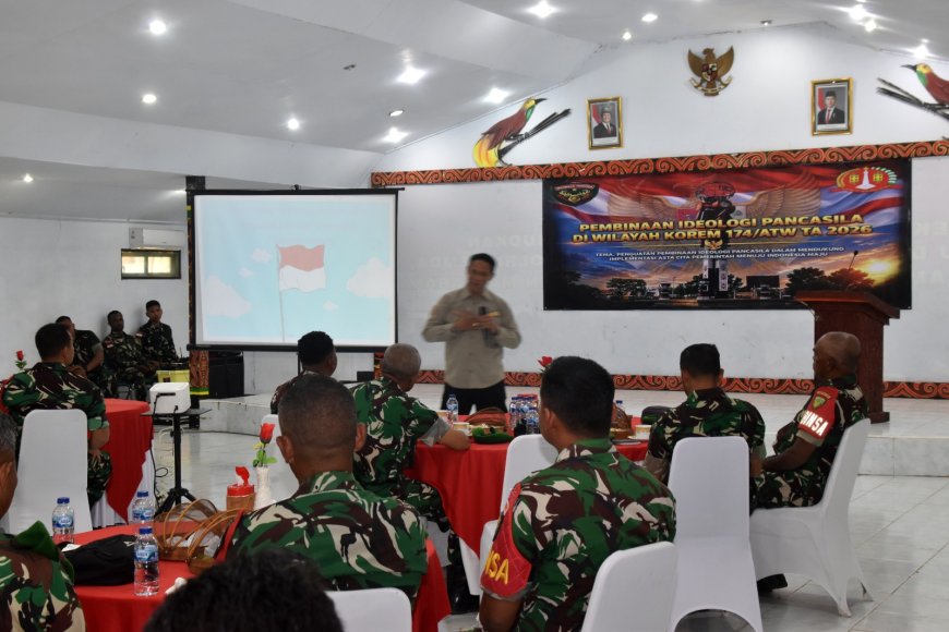 Perkuat Semangat Pengabdian, Babinsa Kodim 1707/Merauke Mengikuti Pembinaan Ideologi Pancasila