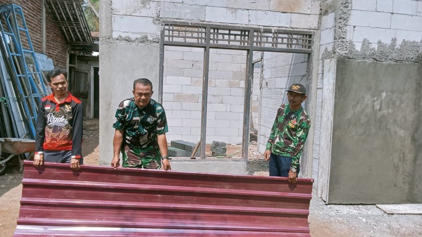 Seng Atap Datang Harapan Baru Mulai Menyelimuti Rumah Pak Turdiyanto