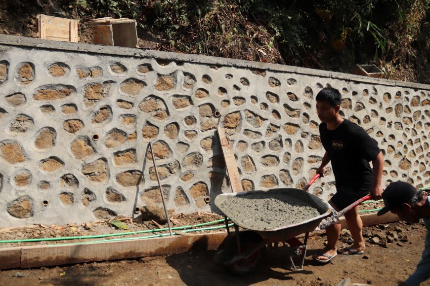Angkong Tetap Jadi Andalan Eko Bangga Ambil Bagian dalam TMMD