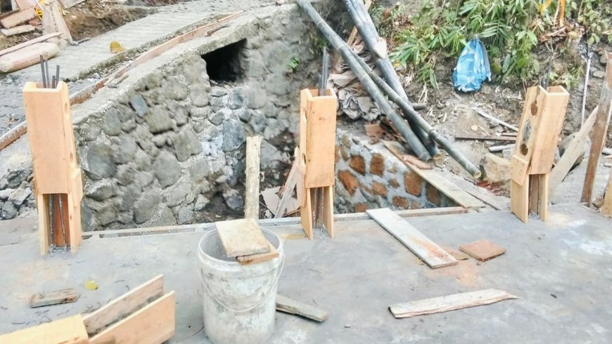 Bikisting Tangan Gareng Terpasang Plat Beton Siap Memasuki Tahap Pengecoran