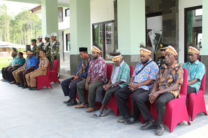 Rayakan HUT Pertama, Yonif TP 814/JZA Gelar Upacara Khidmat Bersama Tokoh Agama dan Masyarakat