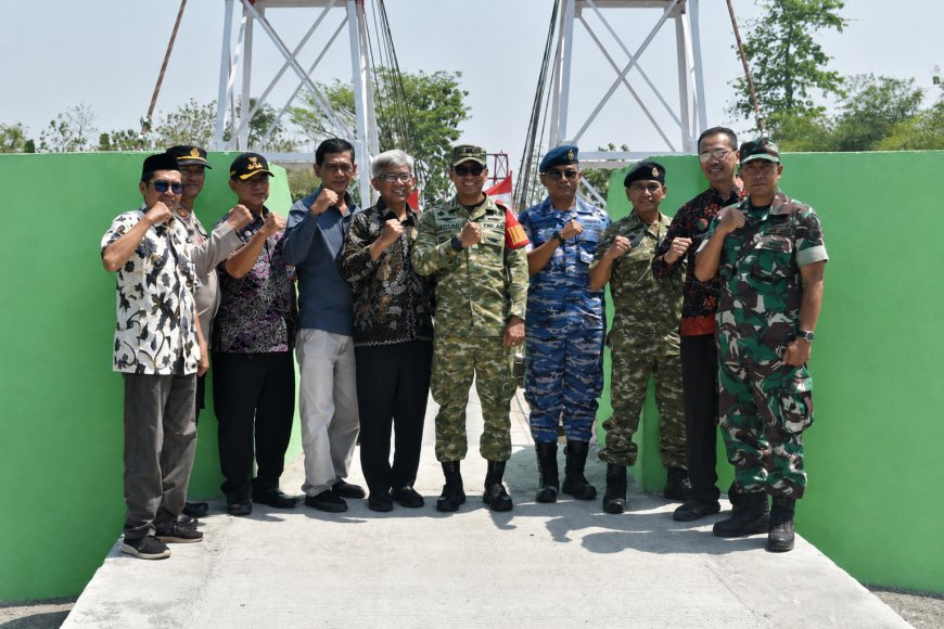 Jembatan Gantung Garuda Gembongdadi Diresmikan, Wujud Nyata Pengabdian TNI untuk Rakyat