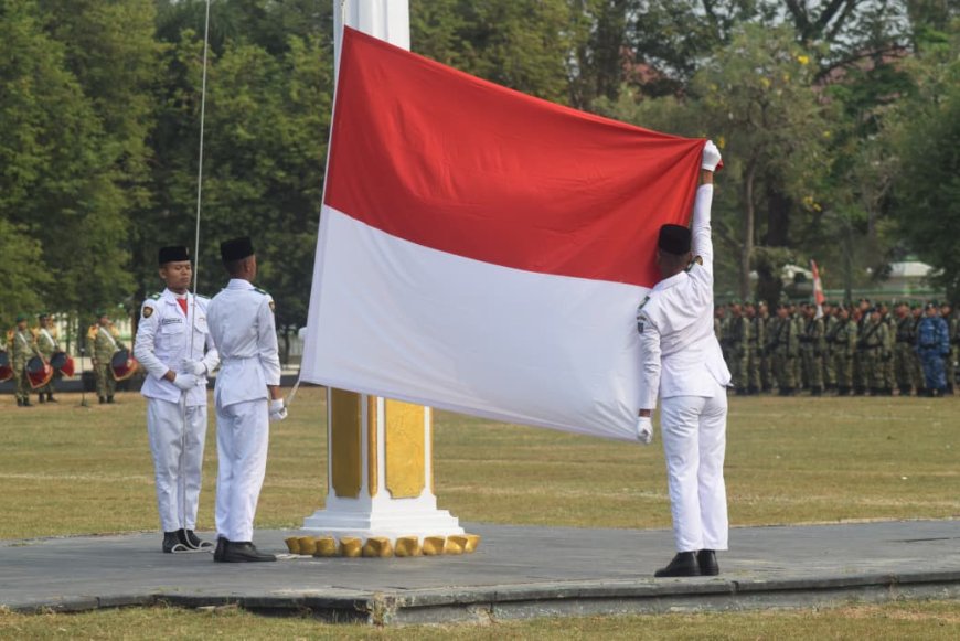 Dandim 0712/Tegal Hadiri Upacara Detik-Detik Proklamasi HUT ke-81 Kemerdekaan RI Tingkat Kabupaten Tegal