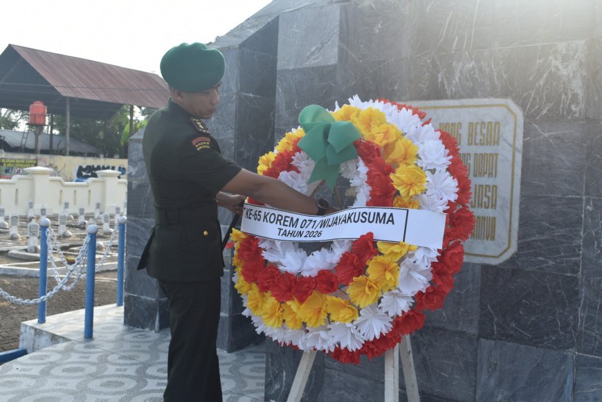 HUT ke-65 Korem 071/Wijayakusuma, Kodim 0712/Tegal Gelar Ziarah Rombongan untuk Kenang Jasa Pahlawan