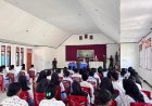 Prajurit Yonif TP 860/NSK Latih Siswa SMA Negeri 1 Waren Bantuan Hidup Dasar, Ajarkan Cara Selamatkan Nyawa Saat Darurat