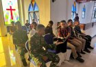 Prajurit Yonif TP 860/NSK Ikuti Ibadah Minggu Bersama Jemaat GKI Bethania Waren