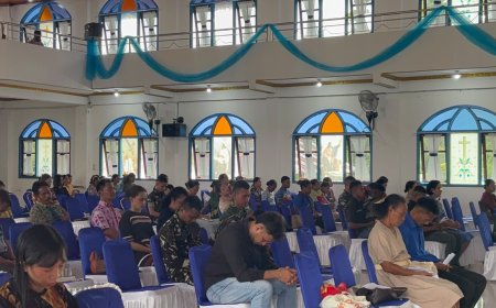 Prajurit Yonif TP 860/NSK Ikuti Ibadah Minggu Bersama Jemaat GKI Bethania Waren