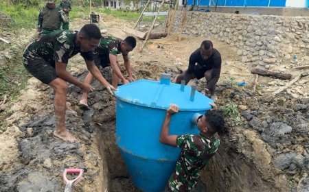 Wujud Kepedulian Sosial, Satgas Teritorial Habema Bangun Gereja Protestan Klasis Mimika, Yonif TP 820/DAAI Turut Membantu