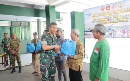 HUT TNI ke-81 Kodim Banjarnegara Bagikan Sembako untuk Warga
