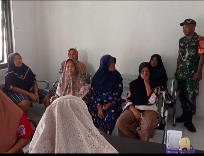 Peduli Kesehatan Lansia, Babinsa Tarub Dampingi Kegiatan Posyandu Lansia