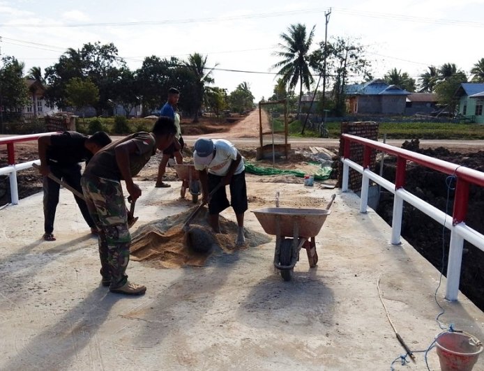 TNI dan Masyarakat Bersatu, Pembangunan 4 Jembatan Aramco di Waninggap Say Merauke Hampir Rampung