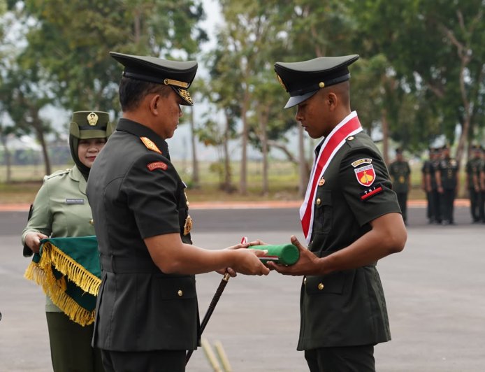 839 Prajurit TNI AD Resmi Dilantik, Pangdam IV/Diponegoro Tutup Dikmata Gelombang II 2026