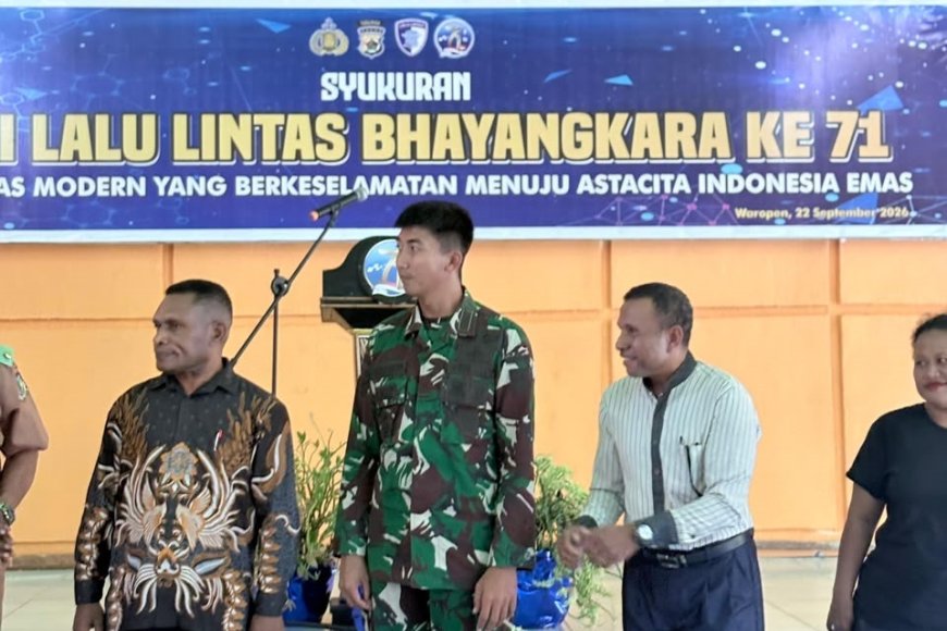 Perkuat Sinergitas TNI-Polri, Yonif TP 860/NSK Hadiri Syukuran HUT ke-71 Lantas di Polres Waropen