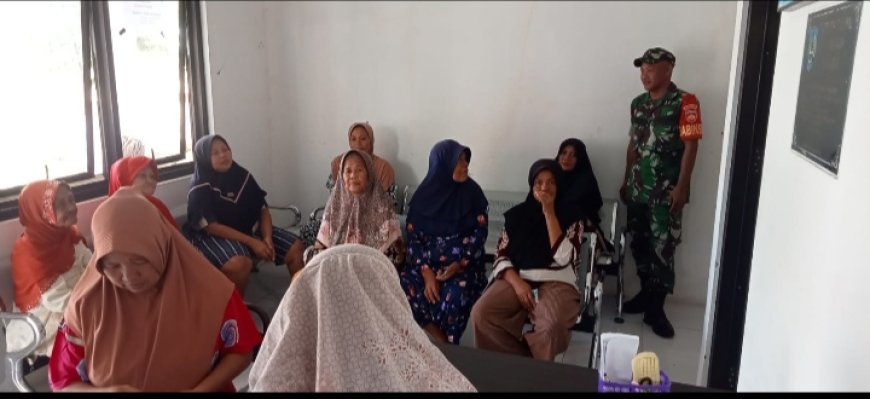 Peduli Kesehatan Lansia, Babinsa Tarub Dampingi Kegiatan Posyandu Lansia