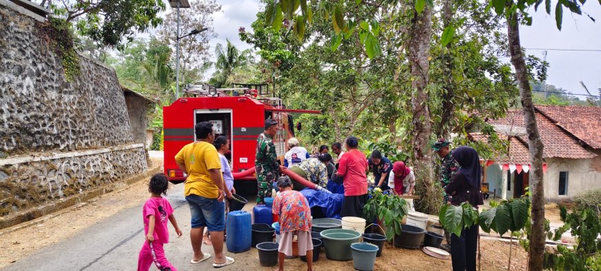 Ringankan Krisis Air Bersih Kodim 0704 Banjarnegara Salurkan 70 Ribu Liter Air ke Dua Wilayah