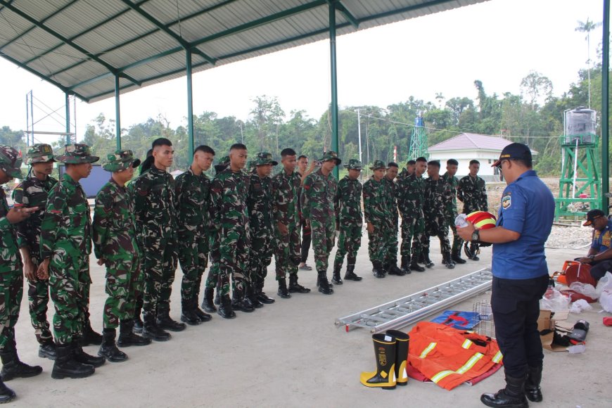 Personel Yonif TP 820/DAAI Laksanakan Latihan Bersama Damkar