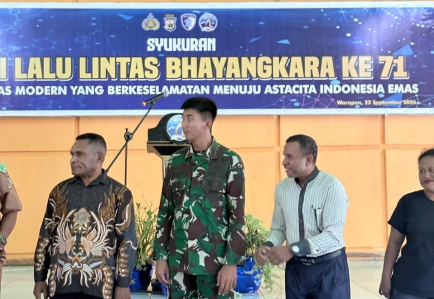 Perkuat Sinergitas TNI-Polri, Yonif TP 860/NSK Hadiri Syukuran HUT ke-71 Lantas di Polres Waropen