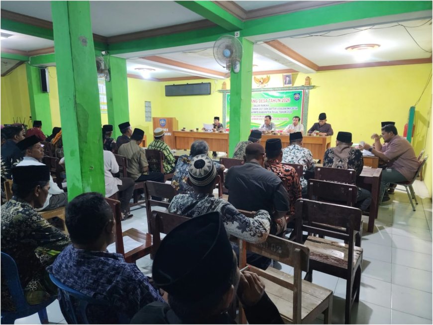 Babinsa Hadiri Musrenbangdes Dukuhdamu, Kawal Aspirasi Warga untuk Pembangunan Desa