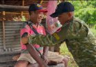 Sambut HUT TNI ke-81, Yonif TP 860/NSK Turun Langsung Layani Kesehatan Warga SP VII Waropen