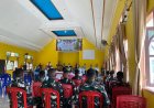 GIAT LONCENG, Prajurit Yonif TP 860/NSK Ibadah Bersama Jemaat di Waropen
