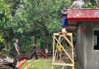 Mayor Inf Siswanto Tekankan Keselamatan Kerja dalam Rehabilitasi RTLH di Sentani Barat