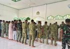 Giat SAJADAH, Prajurit Yonif TP 860/NSK Sholat Jumat Bersama Warga Waropen