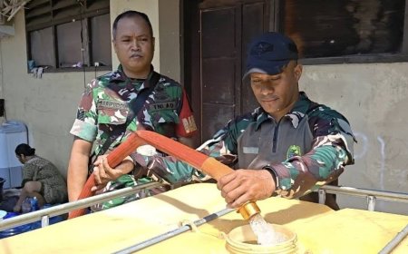 Salurkan Air Bersih, Kodim Jayapura Hadir untuk Warga Terdampak Kebakaran