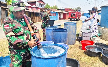 Hadir Untuk Masyarakat, Kodim 1707/Merauke Salurkan 8.000 Liter Air Bersih Kepada Warga Gudang Arang