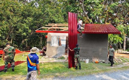 Bukan Sekadar Membangun Rumah, TMMD ke-130 Perkuat Kebersamaan TNI dan Warga Sabron Sari