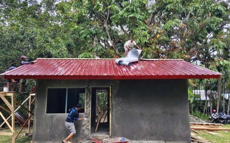 Di Balik Pengecoran Rabat Beton: Keselamatan Personel TMMD ke-130 Jadi Prioritas