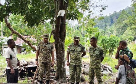 Feature: Sehari Dandim 1701/Jayapura di Tengah Warga TMMD Sabron Sari