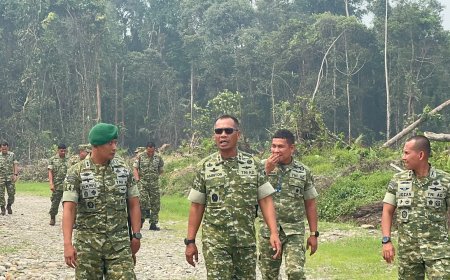 Kunjungan dan Pengarahan Pangdam XXIX/Mambruk di Yonif TP 820/DAAI