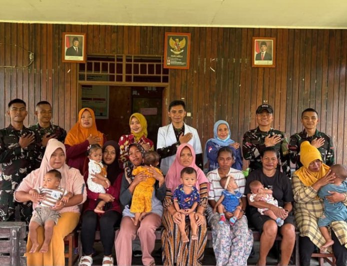Program SI CEPAT Yonif TP 860/NSK Layani Kesehatan Balita dan Lansia di Waropen