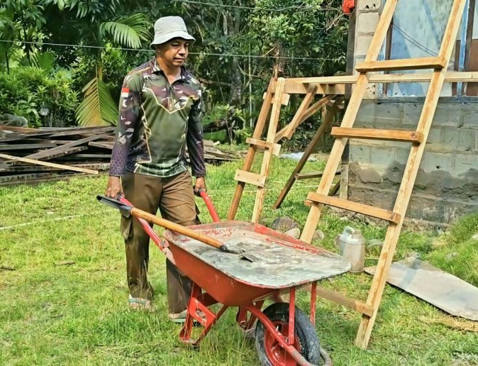 Kapten Enos Furima: Rehabilitasi Rumah Warga Harus Mengutamakan Kualitas