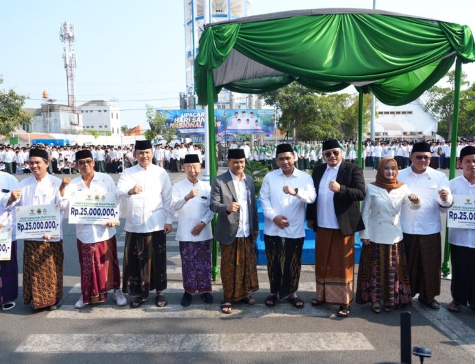 Pangdam IV/Diponegoro Hadiri Upacara Hari Santri Nasional 2026 di Kota Tegal