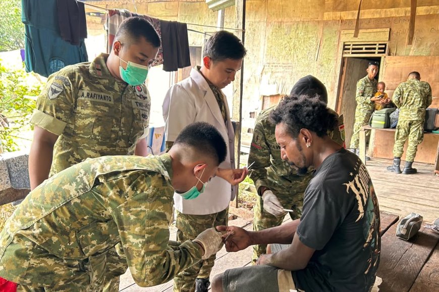 Program Si Cepat Yonif TP 860/NSK Hadirkan Pemeriksaan Kesehatan Gratis di Botawa