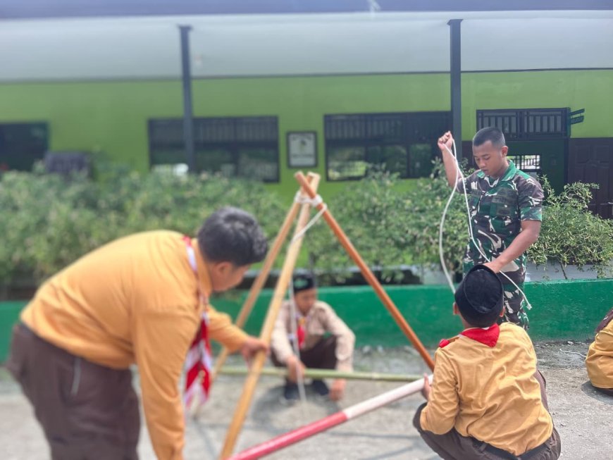 Program TEKAD, Yonif TP 860/NSK Latih PBB dan Pioneering Siswa MTs Ma’arif