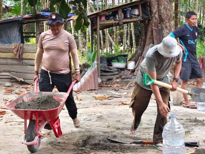 Kapten Inf Dolfis Hans Anaktototi Tekankan Gotong Royong dalam Program TMMD di Sabron Sari