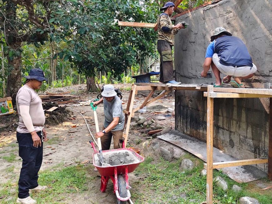 Kekompakan Personel Jadi Modal Rehabilitasi RTLH dalam TMMD ke-130 Kodim Jayapura