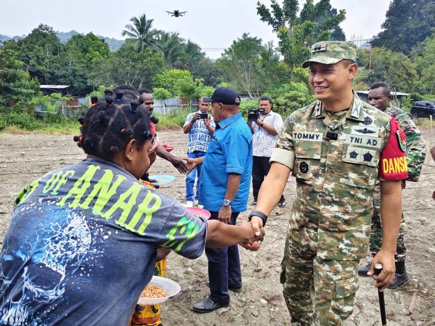 TMMD ke-130 Jayapura: Kolaborasi Kodim, Pemkab, Koperasi, dan Warga dalam Penanaman Jagung