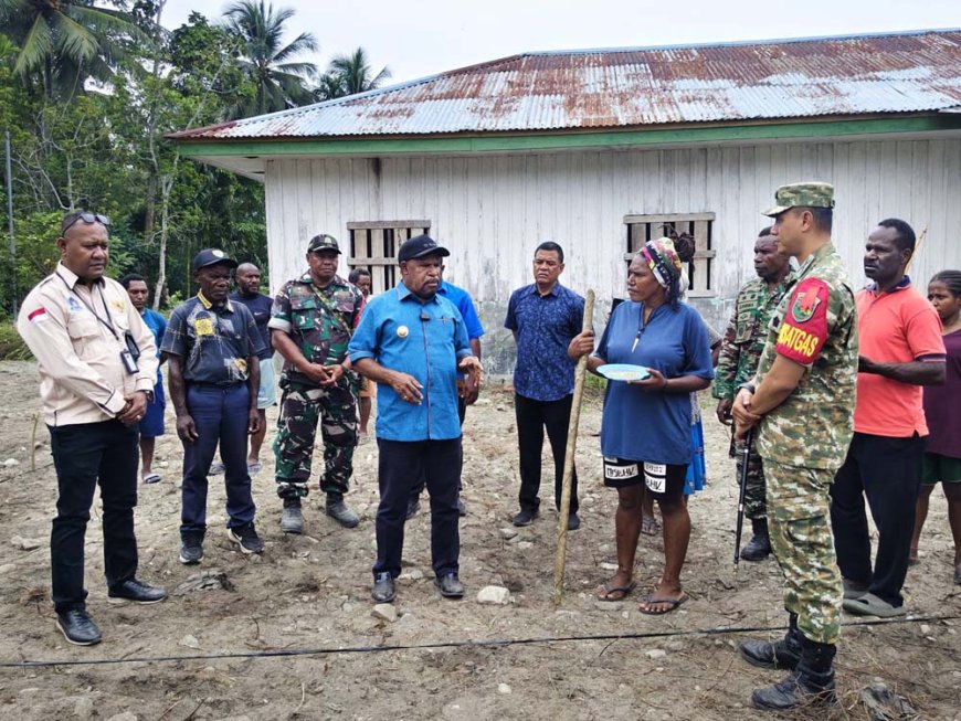 Bupati Jayapura dan Dansatgas TMMD Dialog dengan Warga Sabron Sari, Serap Aspirasi Pembangunan