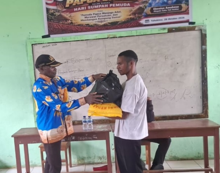 Peringati Sumpah Pemuda, Kepala Suku Yali Hubla Bersama Pemuda Yahukimo Gelar Deklarasi Papua Damai dan Bagikan Sembako